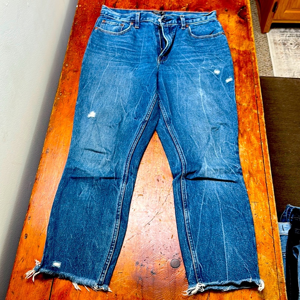Abercrombie Mom Jeans. High Rise, Dark Blue, size 29